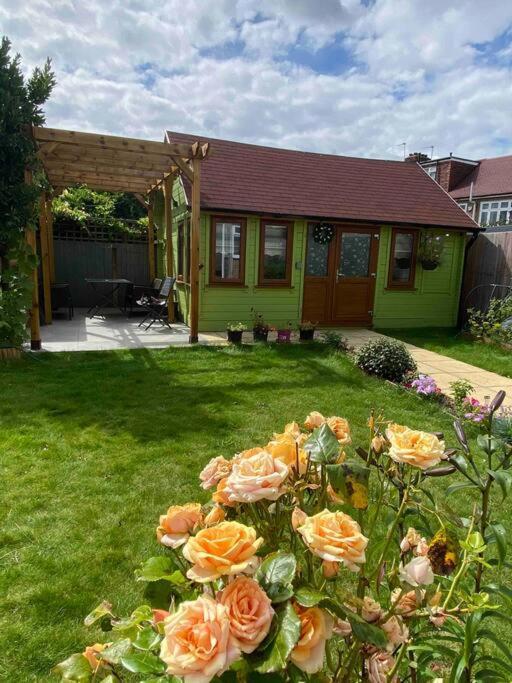 Charming Private Guest House Енфілд Екстер'єр фото